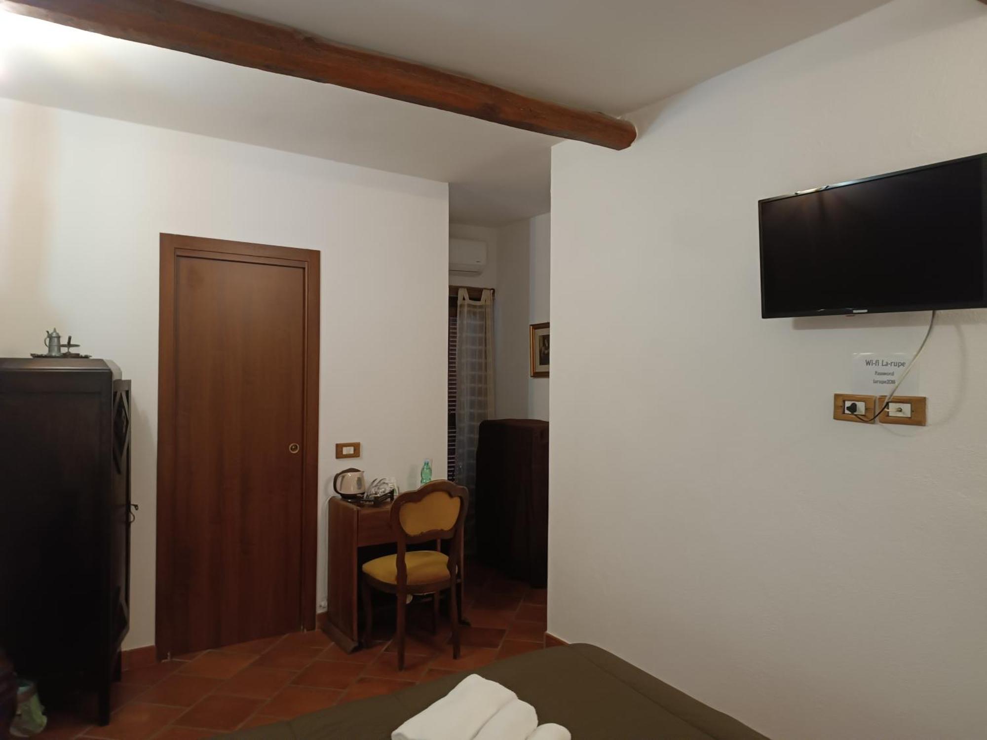 La Rupe Bed And Breakfast Norma Rom bilde