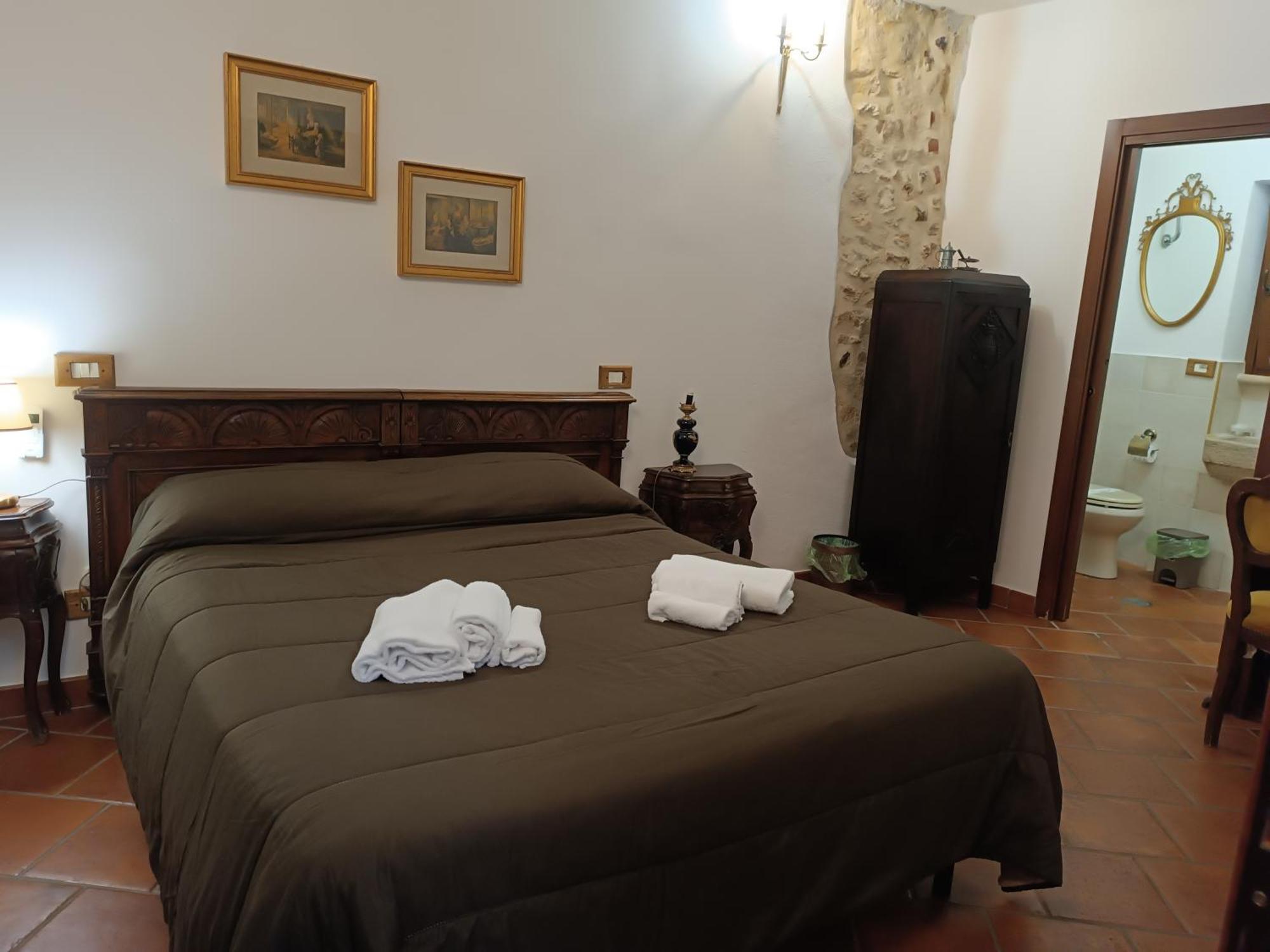 La Rupe Bed And Breakfast Norma Rom bilde