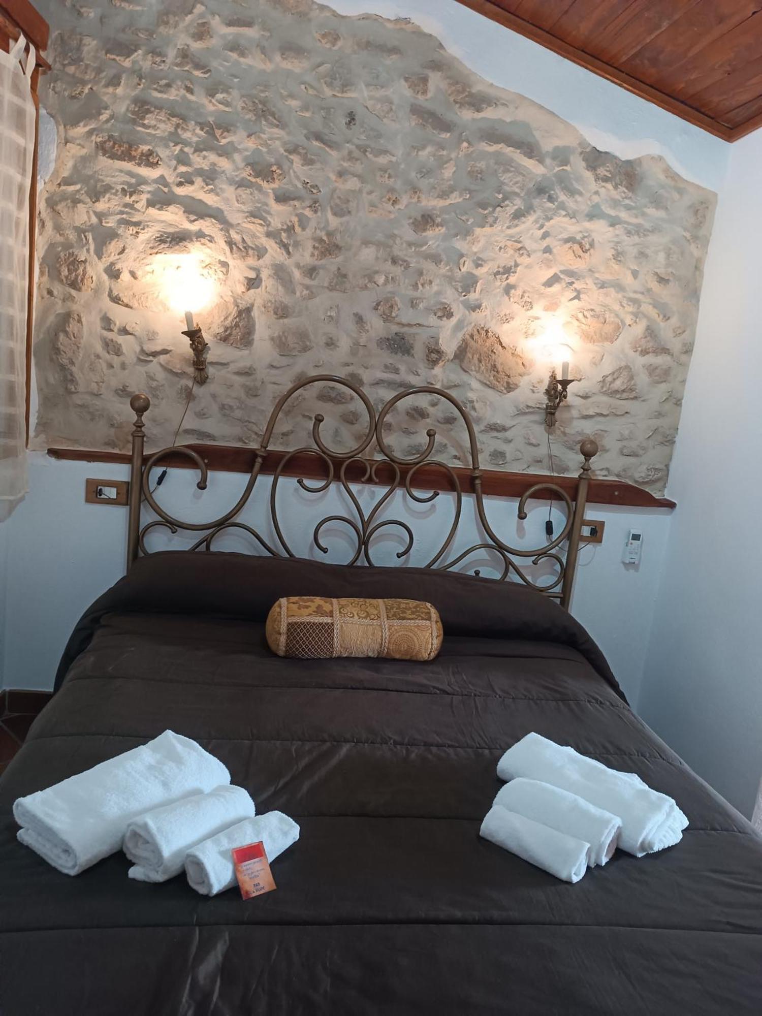 La Rupe Bed And Breakfast Norma Rom bilde
