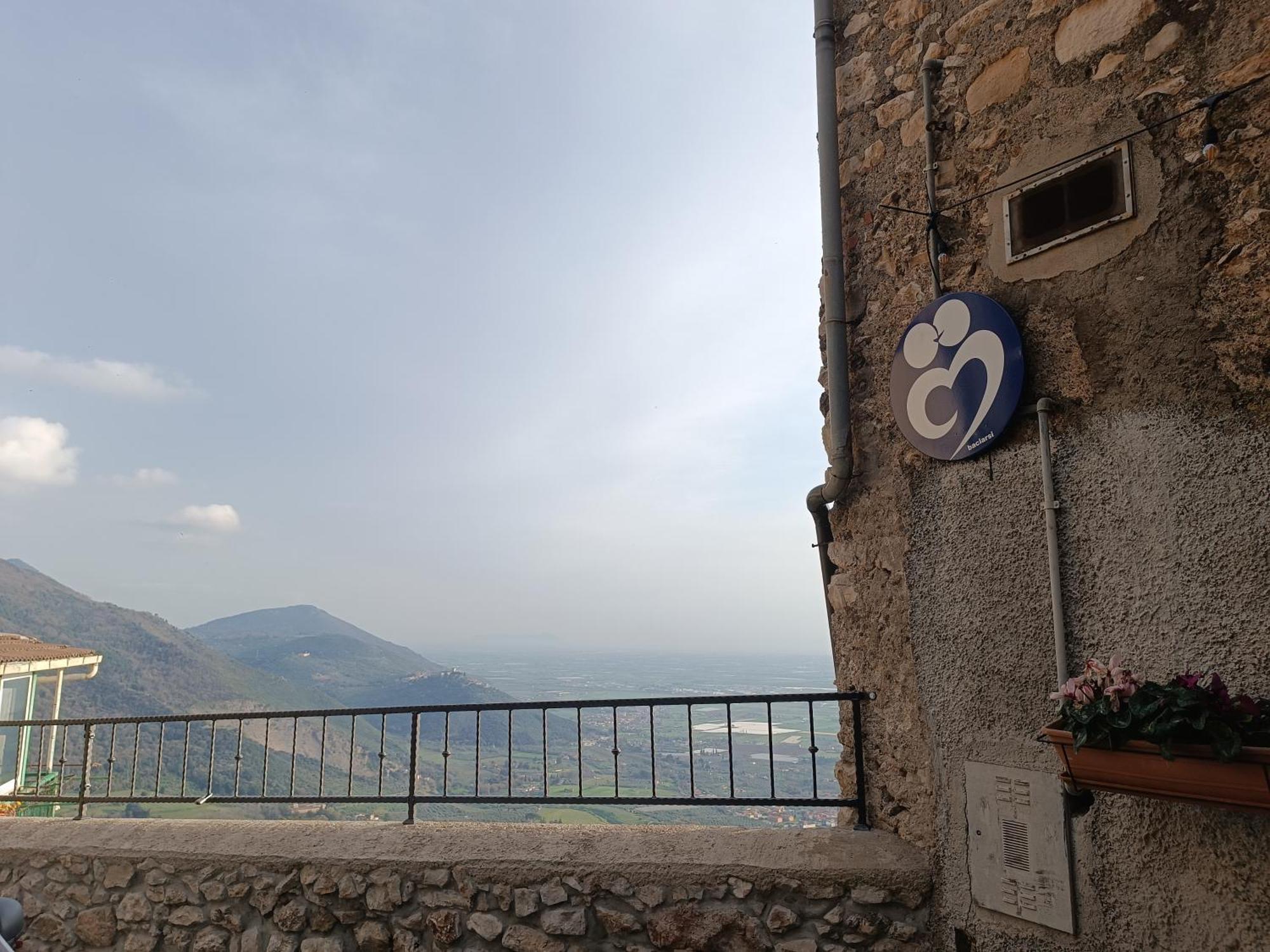 La Rupe Bed And Breakfast Norma Rom bilde